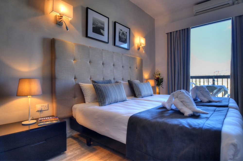 Double or Twin Room, Sea View