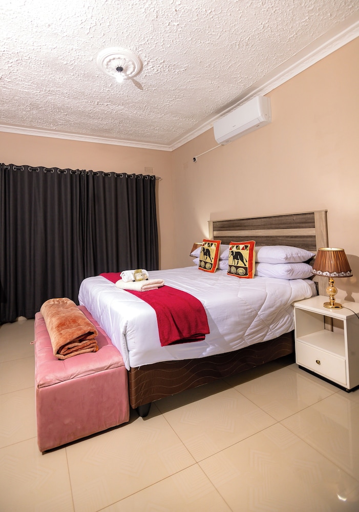 Classic Double or Twin Room photo 1