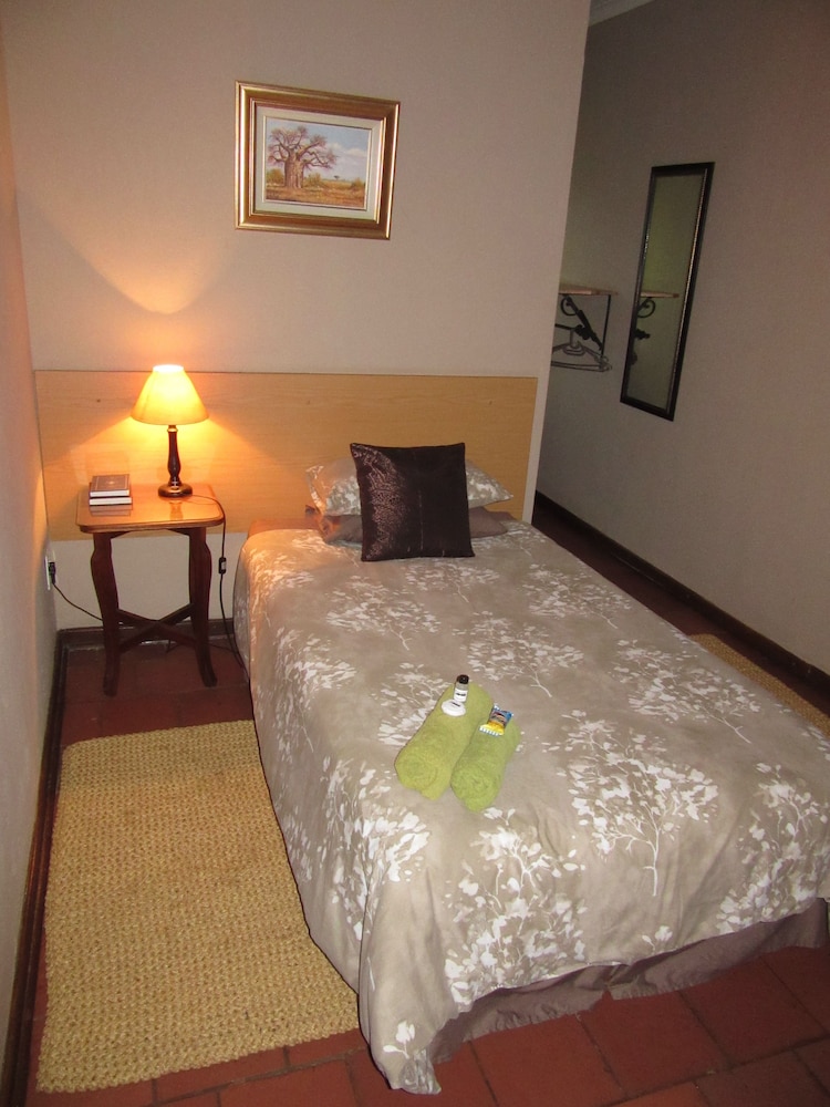 Standard Room (1 Bedroom)