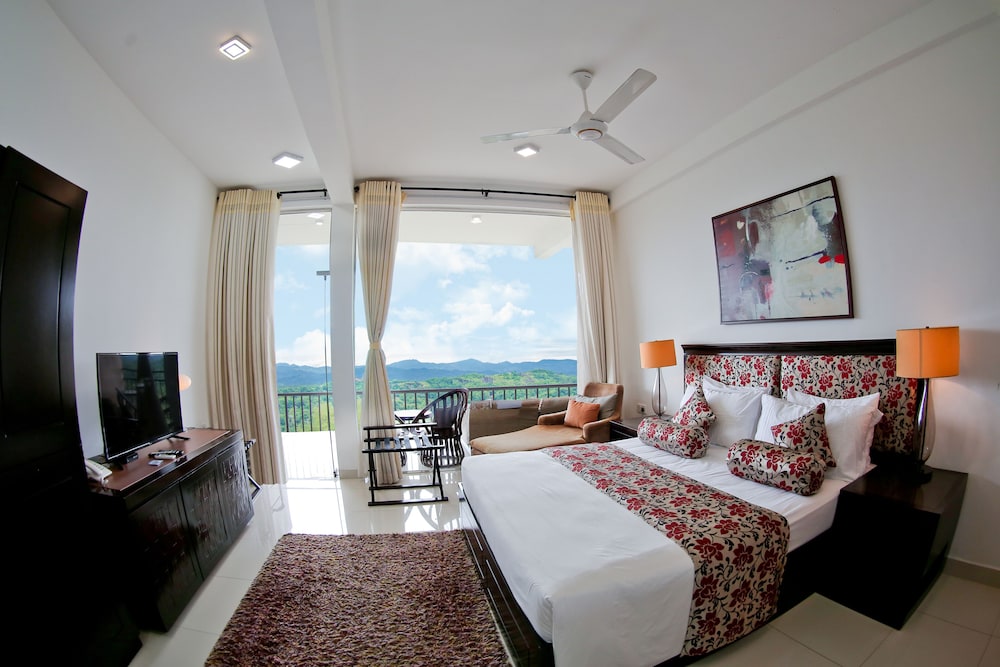 Deluxe Queen Room photo 1