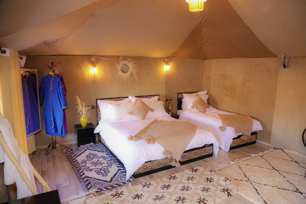 Luxury Tent, Multiple Beds, Non Smoking, Desert View photo 3
