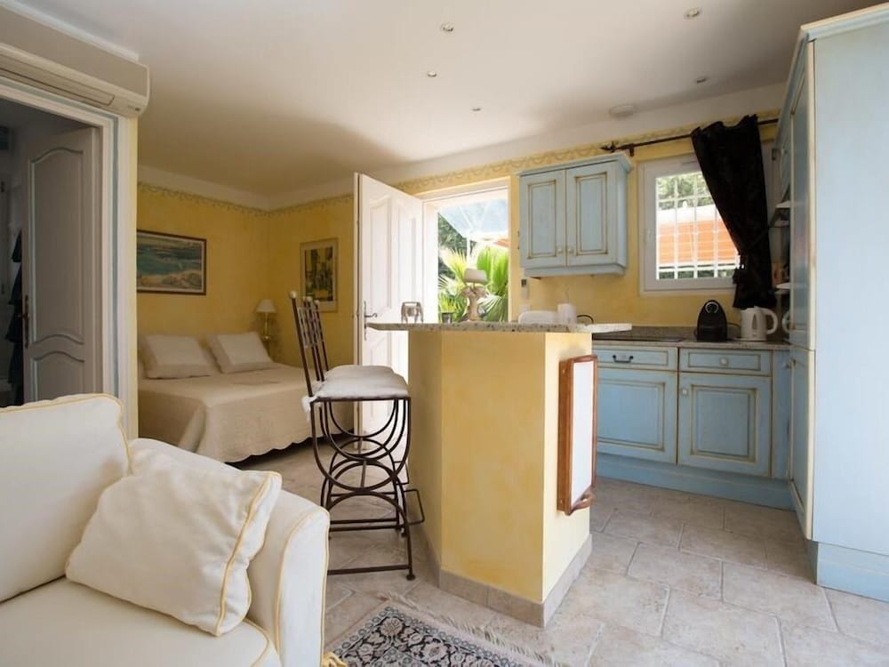 Premium Apartment, Private Bathroom (Suite Bleue) photo 1
