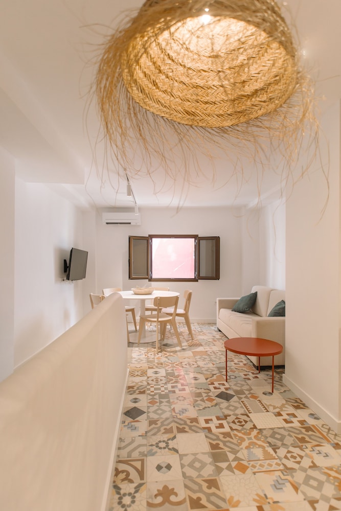 Comfort Duplex, Ensuite - Photo 15