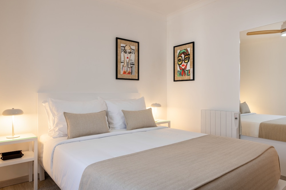 Standard Room, 1 Queen Bed