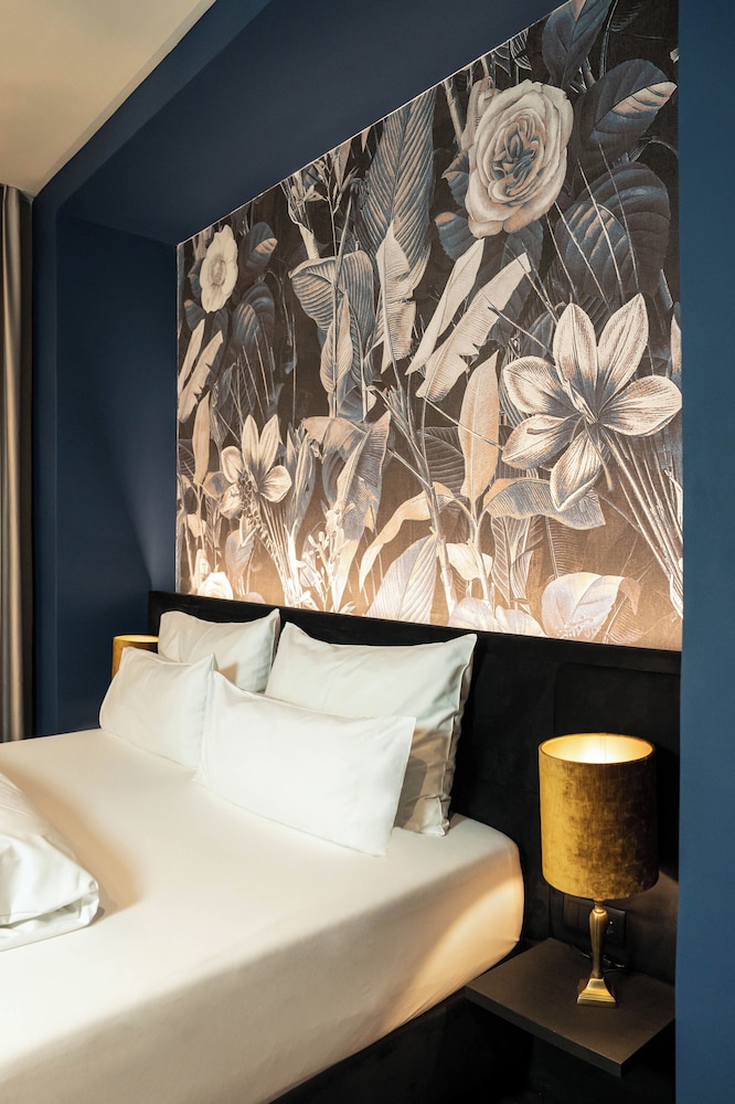 Fantastic Room