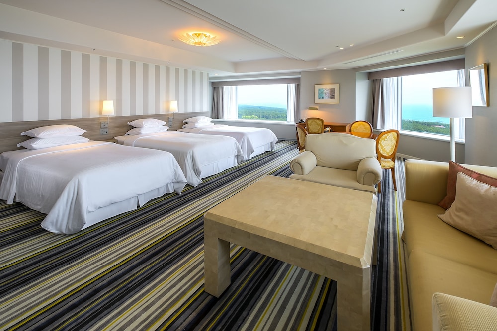 Family Suite, Multiple Beds, Non Smoking, Ocean View (Queen's Family) - Photo 4
