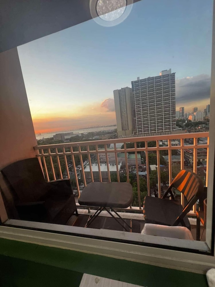 Comfort Condo, 1 Bedroom, Balcony, Poolside photo 3