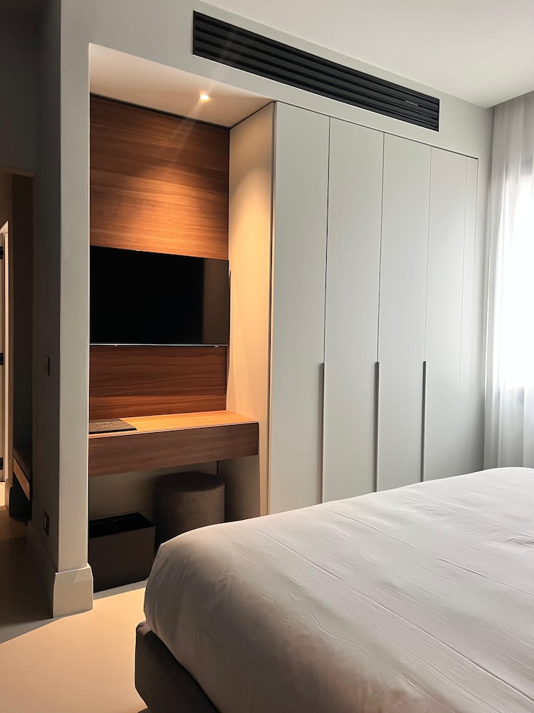 Deluxe Suite - Photo 4