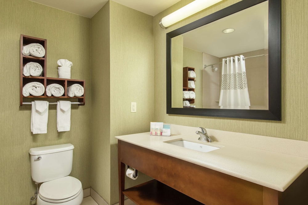 Room, 2 Queen Beds, Accessible (Hearing) photo 2