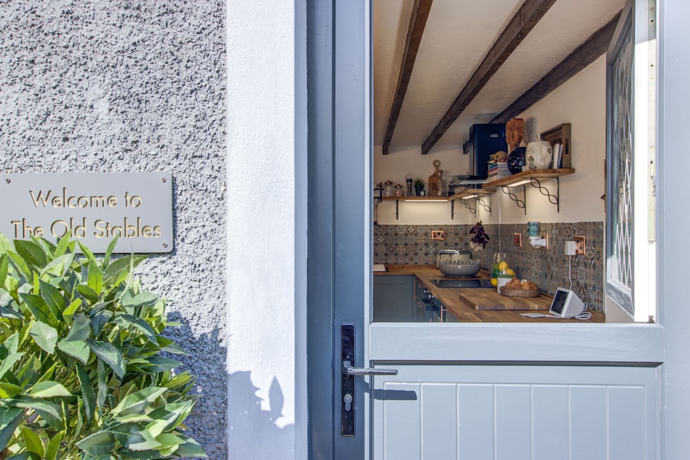 Luxury Cottage, Accessible, Ensuite (Luxury Cottage Sleeps 8 ) photo 2