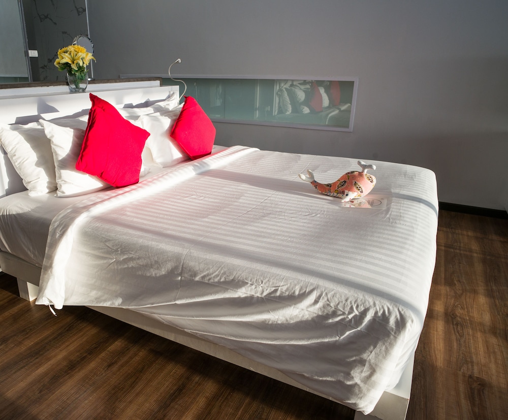 The Privilege Suite with Spectacular Sea View - Photo 14