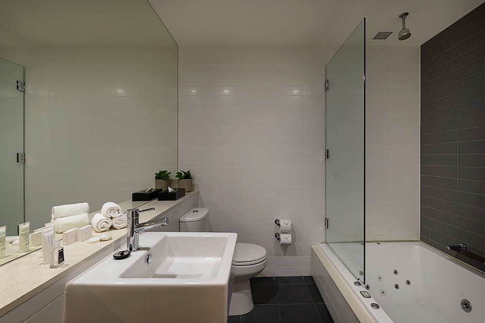 Deluxe King Room - Spa - Photo 4