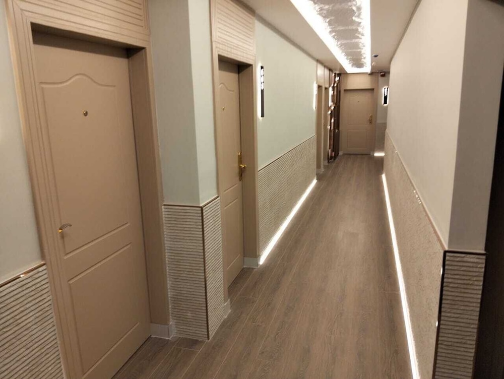 Deluxe Triple Room - Photo 3