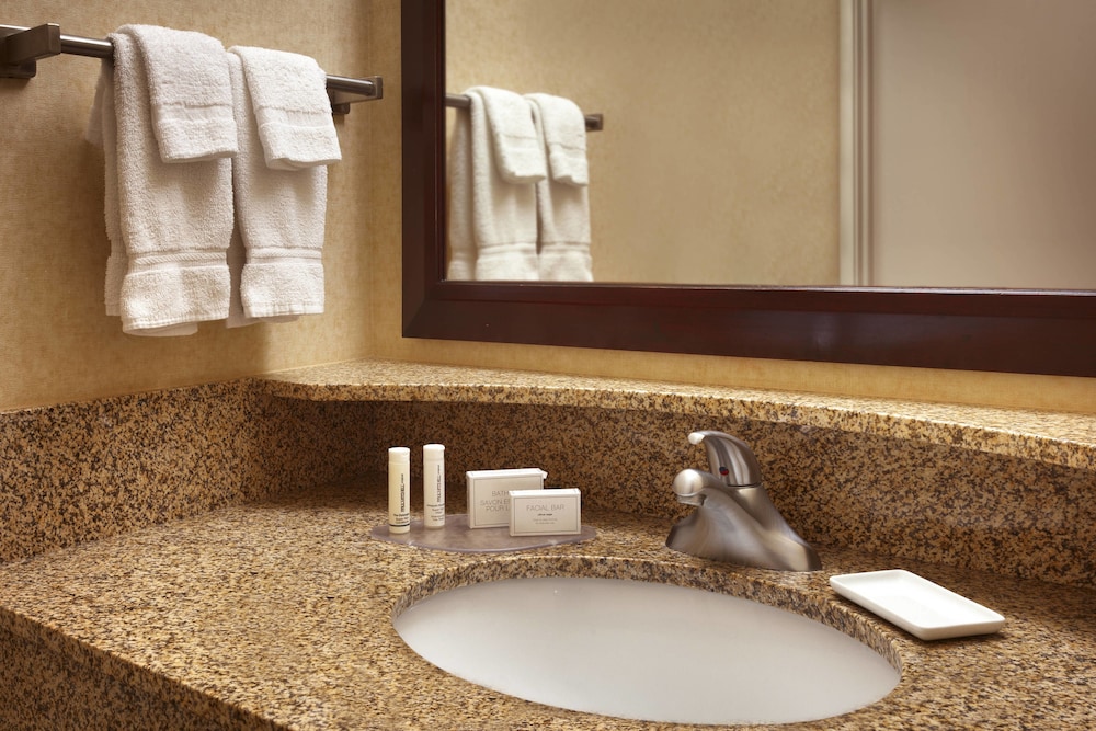 Suite, Multiple Beds - Photo 3