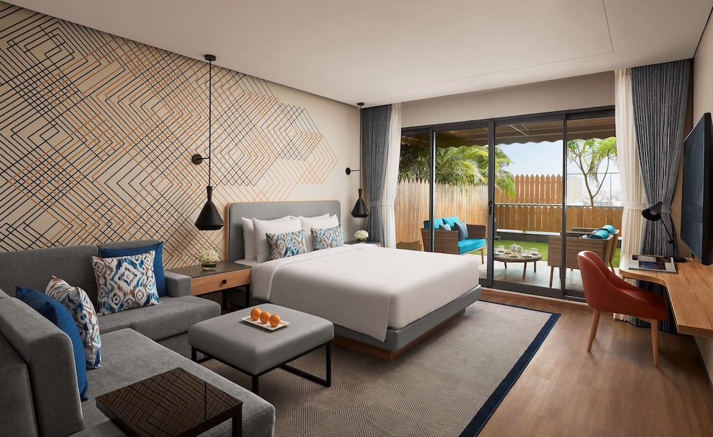 Room, 1 King Bed with Sofa bed (With Garden)