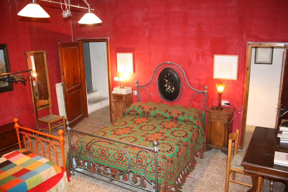 Comfort Apartment, Private Bathroom, Hill View photo 2