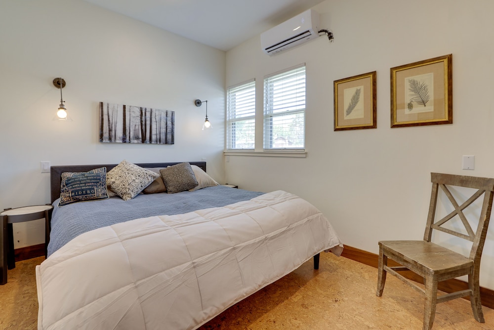 House (2 Bedrooms) photo 1