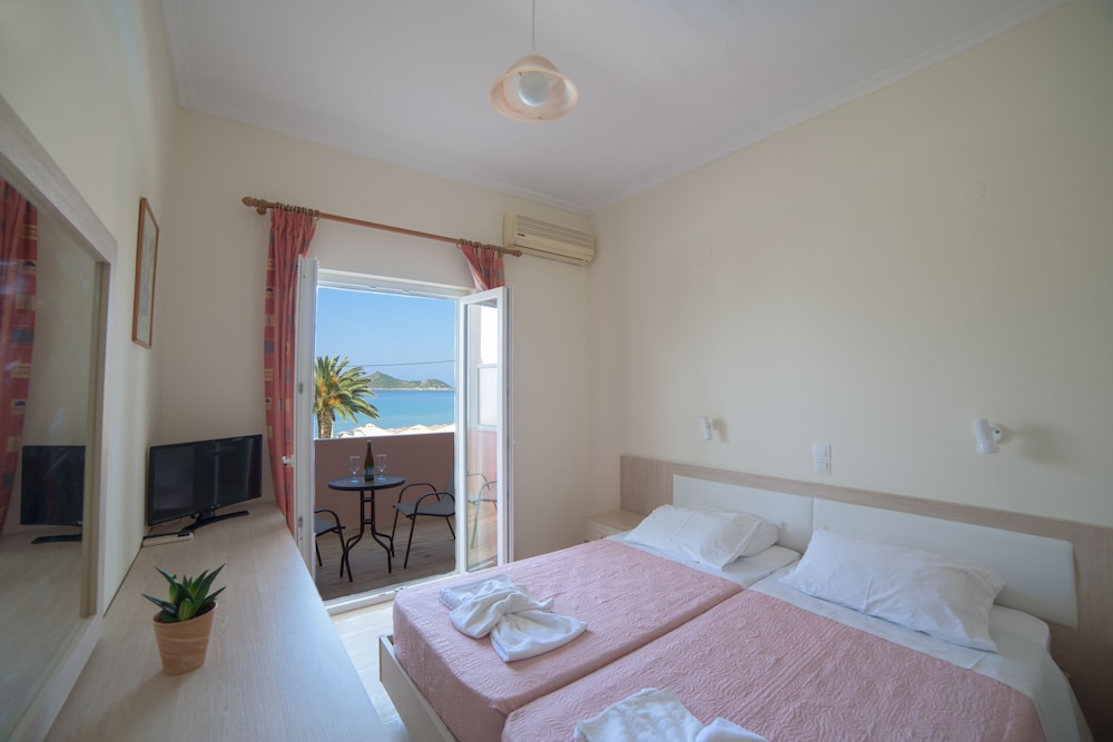 Standard Twin Room, Sea View