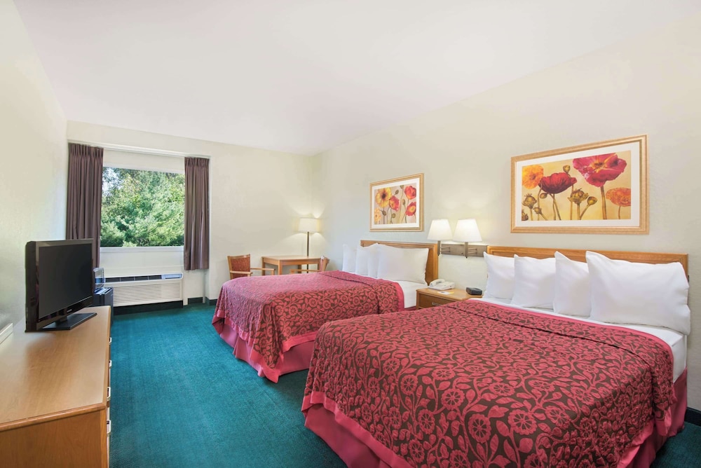 Room, 2 Double Beds, Smoking photo 1