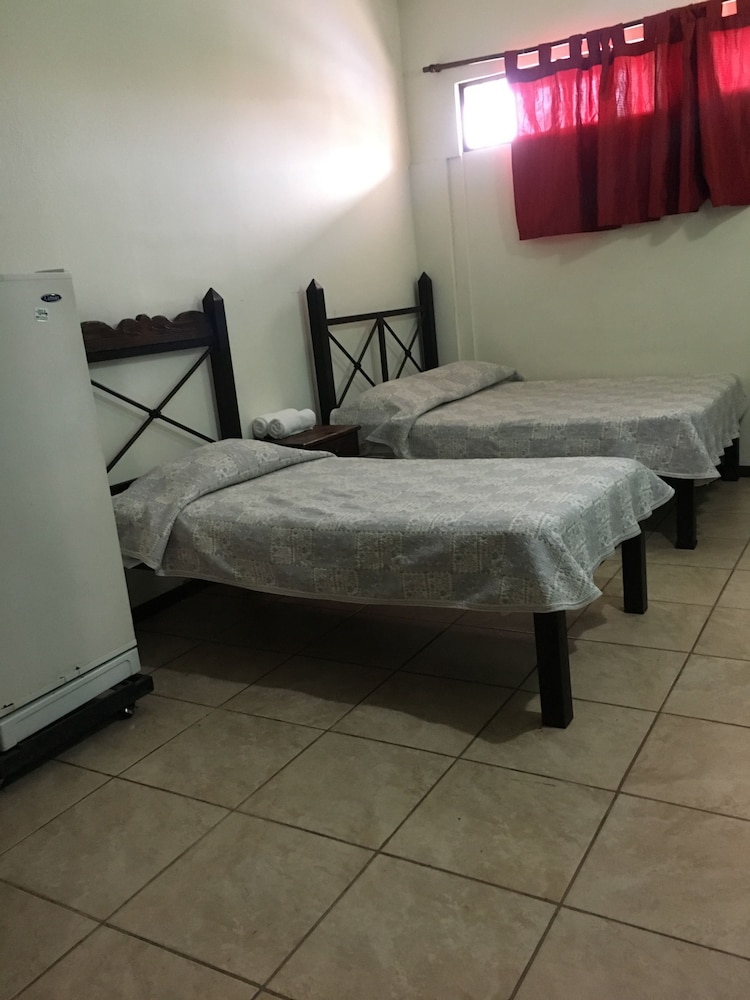 Standard Triple Room, 1 Bedroom, Refrigerator & Microwave photo 2