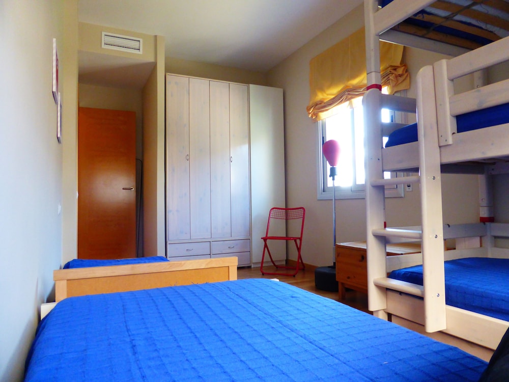 Apartamento, 3 habitaciones, terraza, vista a la piscina