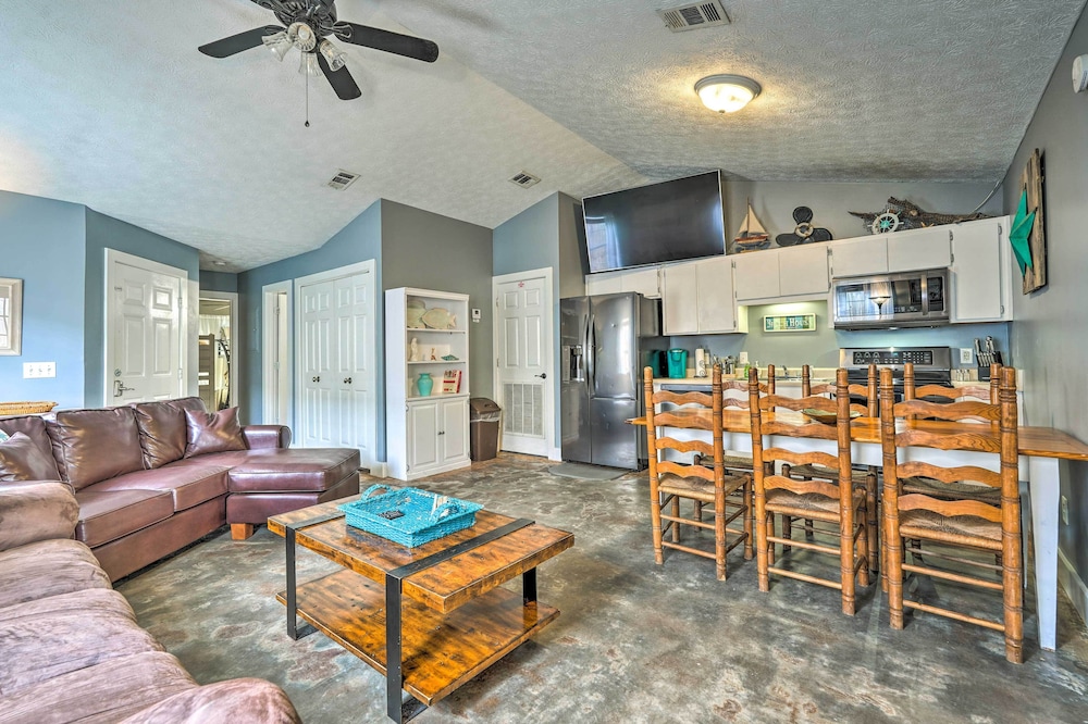 House (2 Bedrooms) photo 1