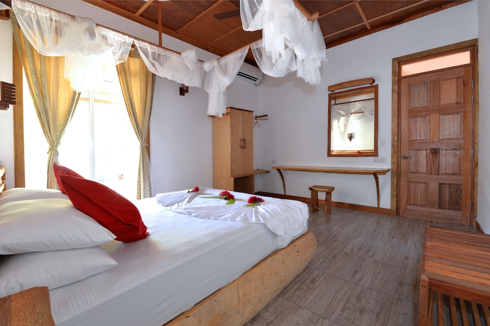 Deluxe Double Room, 1 Queen Bed, Accessible, Non Smoking