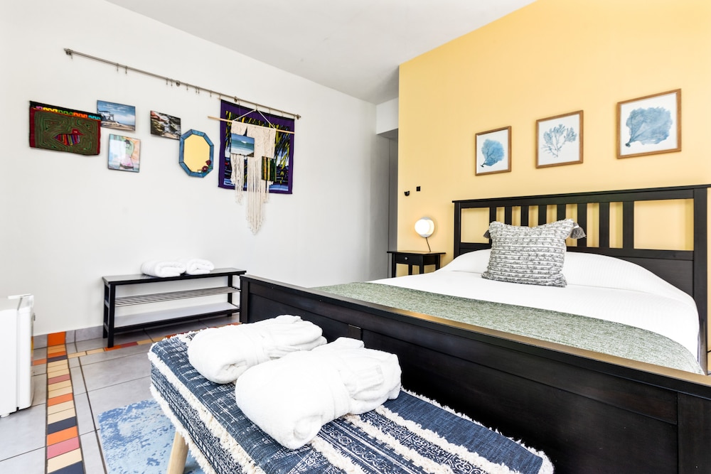 Standard Single Room, Balcony, Park View photo 3