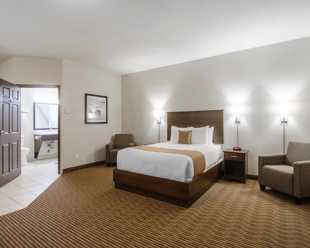 Efficiency, Room, 1 Queen Bed, Non Smoking - Photo 2