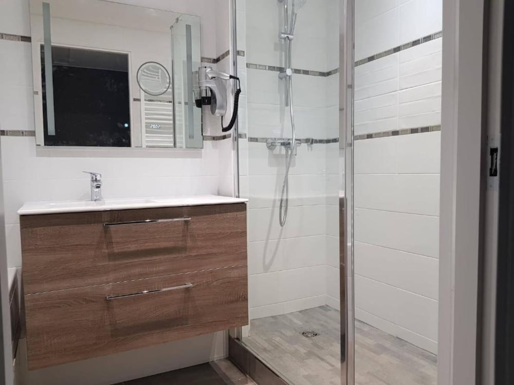 Superior Room - Photo 8