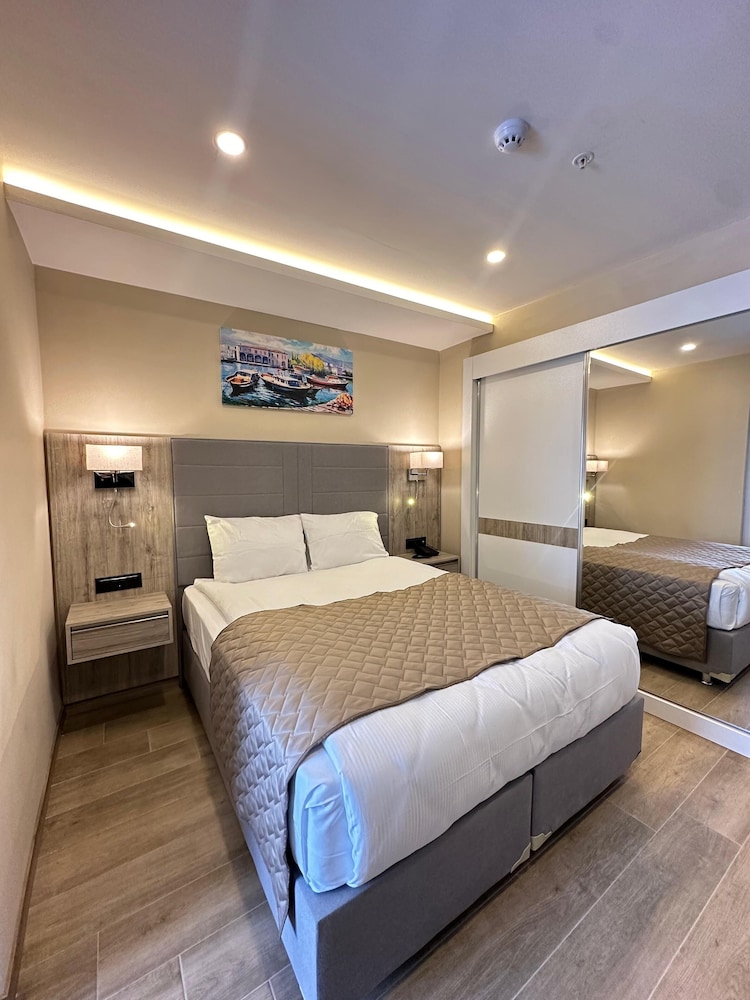 Family Quadruple Room