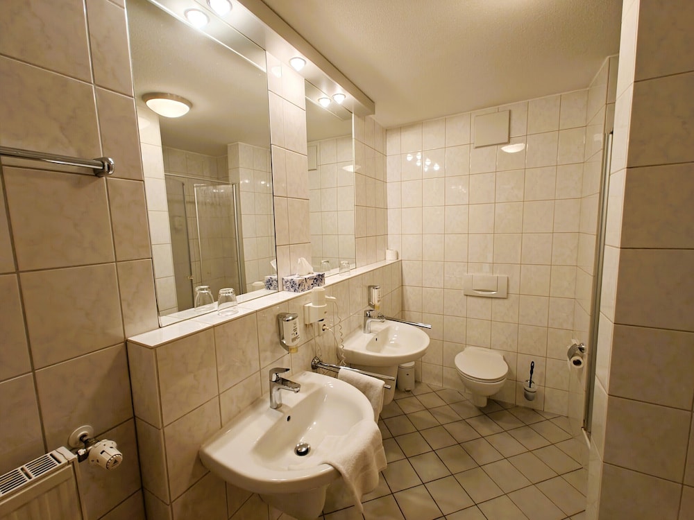 Superior Double or Twin Room, Balcony, Garden View photo 3