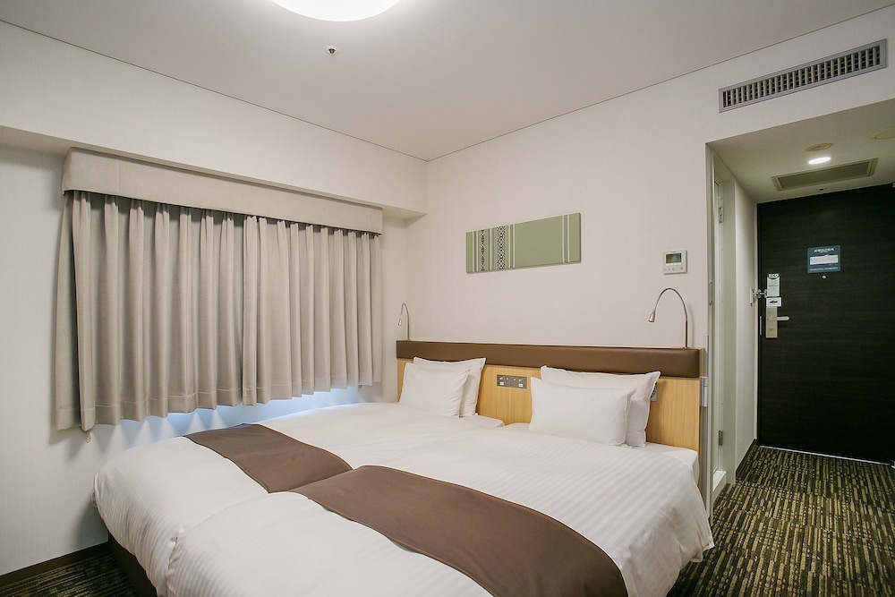 Standard Twin Room, Non Smoking - Photo 4