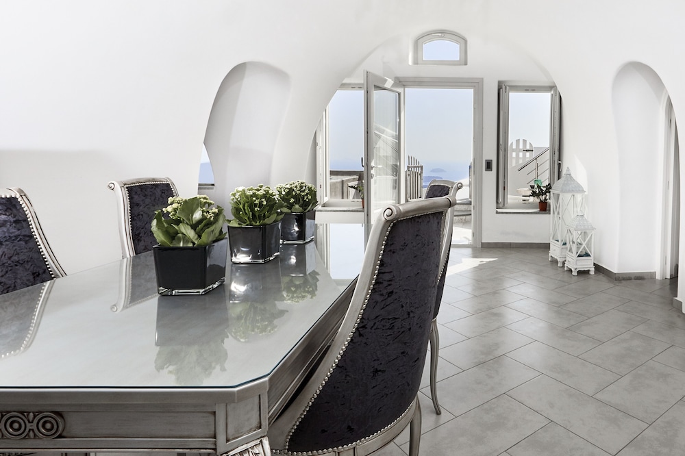Luxury Villa, 2 Bedrooms, Sea View