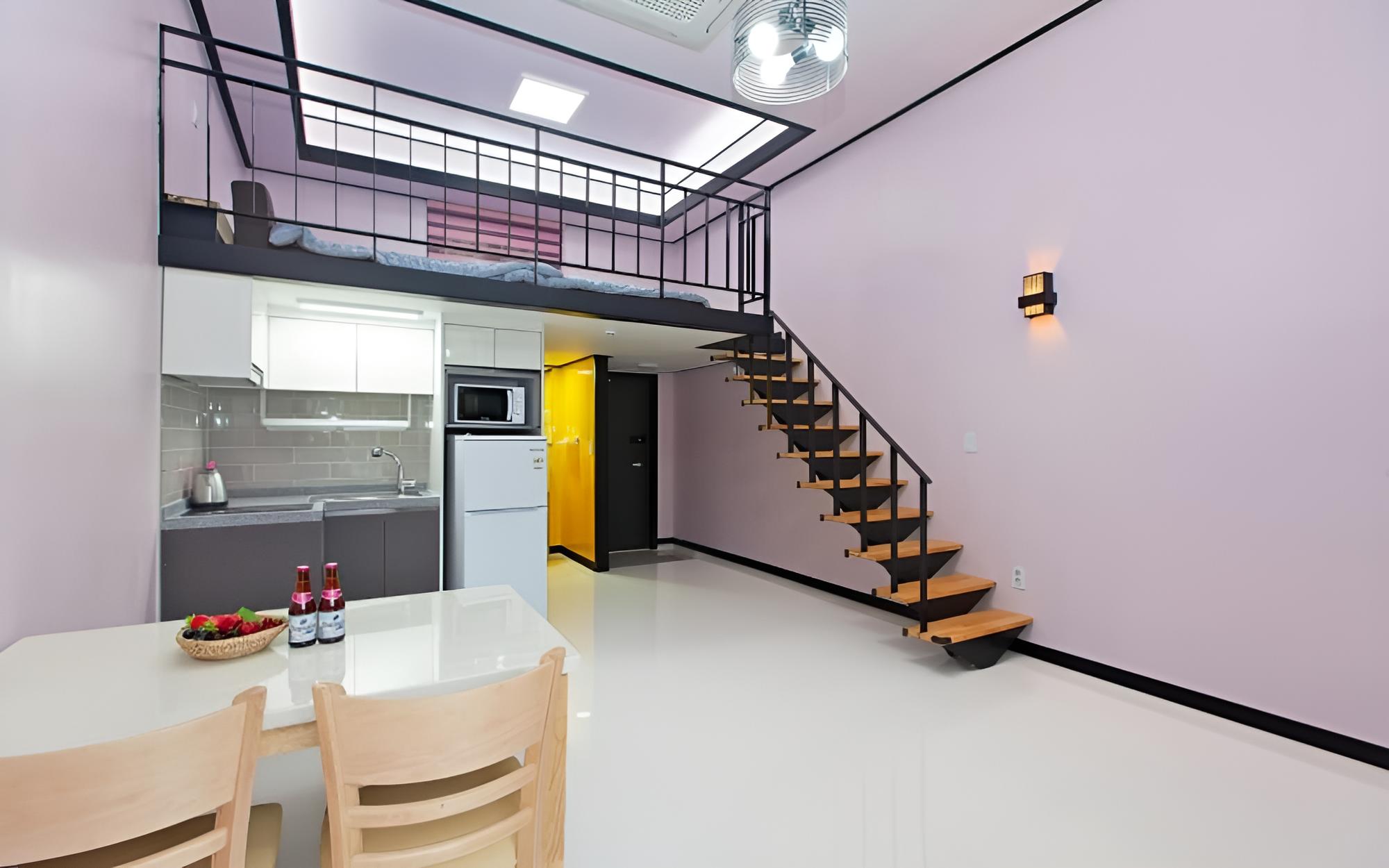 Room (We (Spa Duplex)) - Photo 2