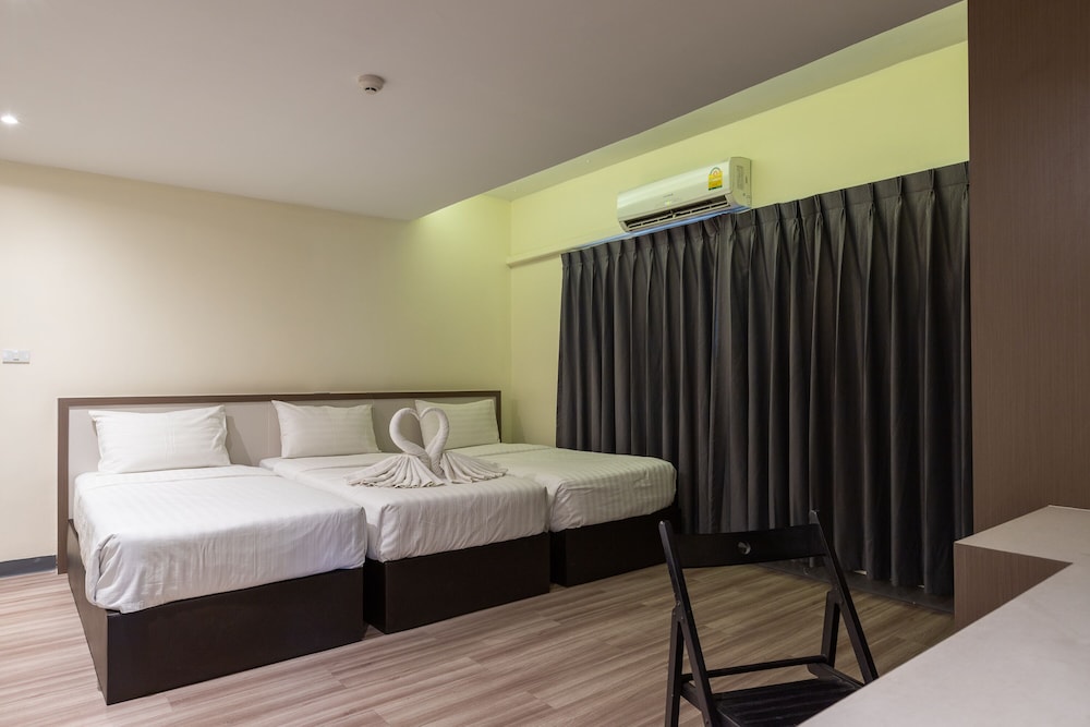 Superior Triple Room photo 2