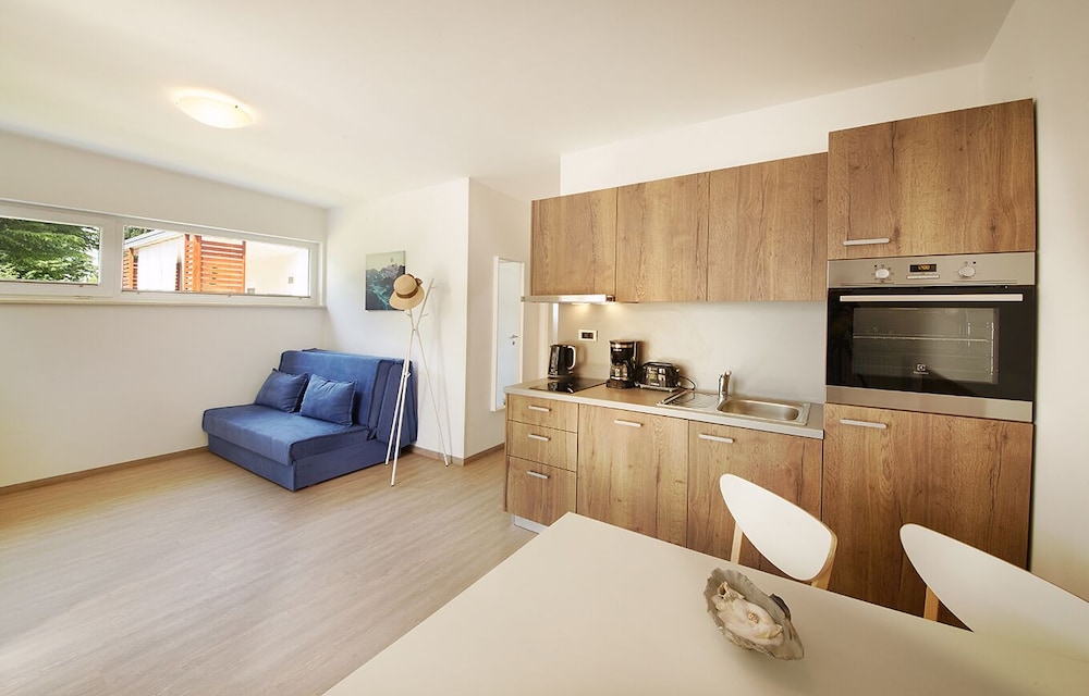 Family Apartment - Photo 4