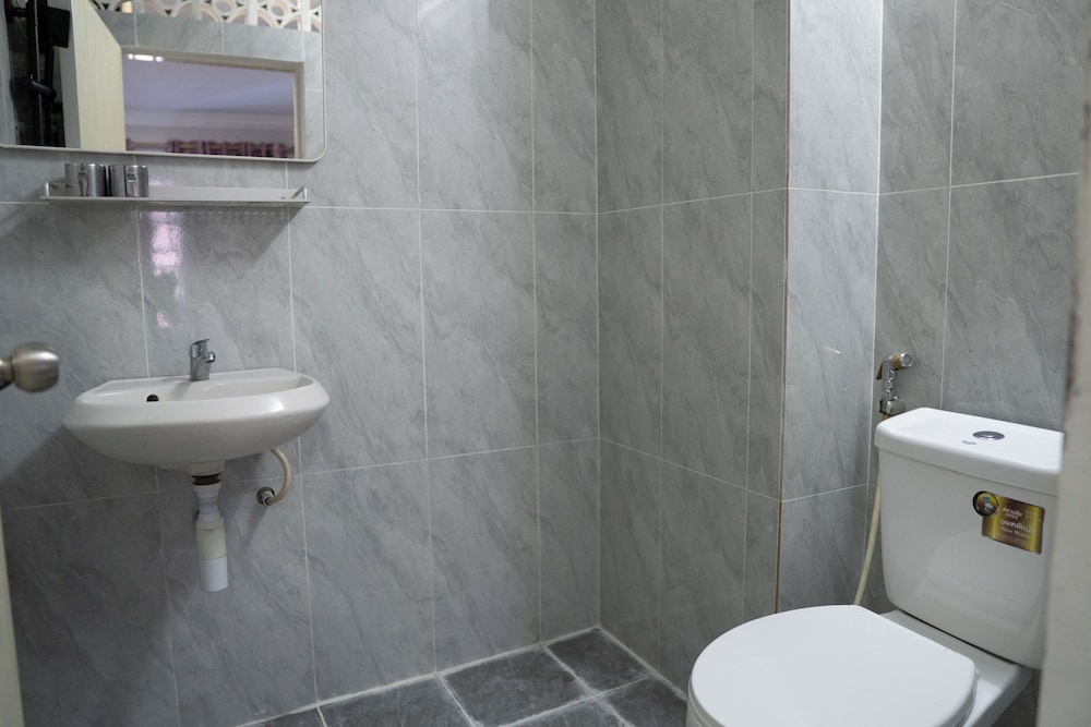 Standard Double Room - Photo 5