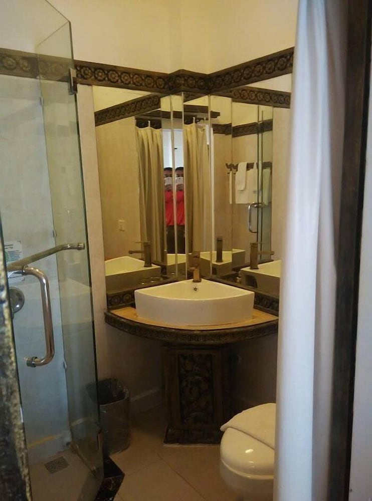 Classic Twin Room - Photo 20