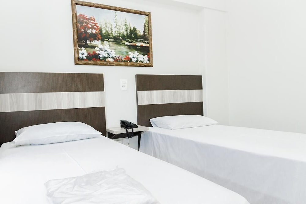 Deluxe Twin Room, 2 Twin Beds photo 2