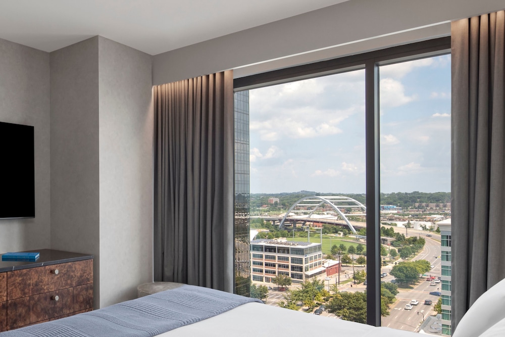 Luxury Suite, 1 Bedroom, City View - Photo 5