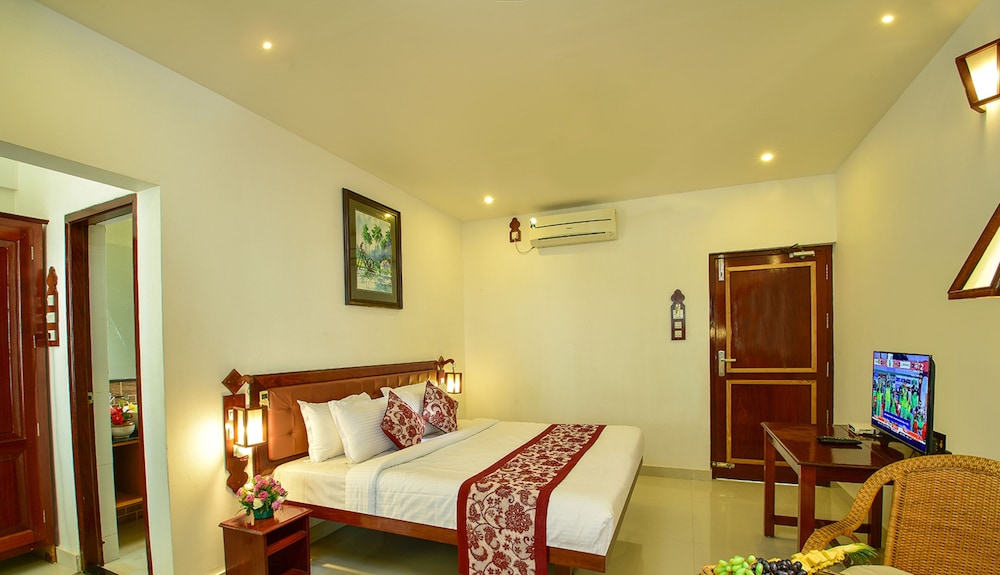 Non A/C Superior Deluxe Room photo 2