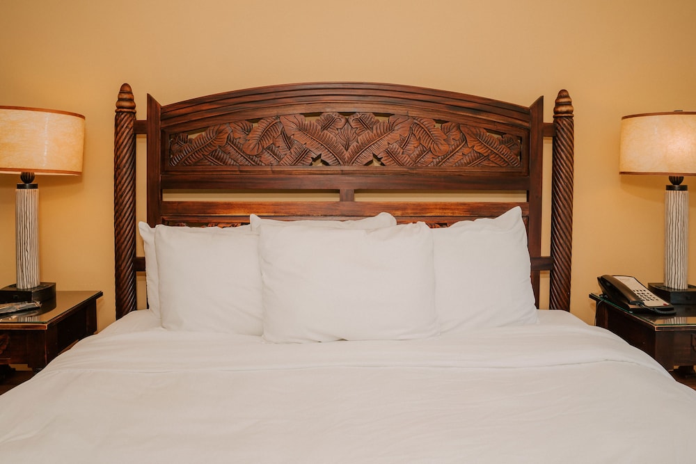 Deluxe Room, Multiple Beds, Ocean View - Photo 3
