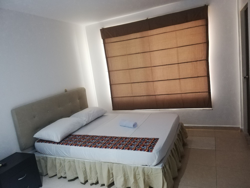 Standard Triple Room, Multiple Beds, Private Bathroom photo 2