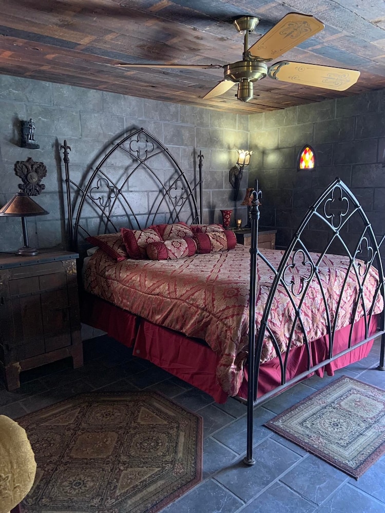 Junior Room