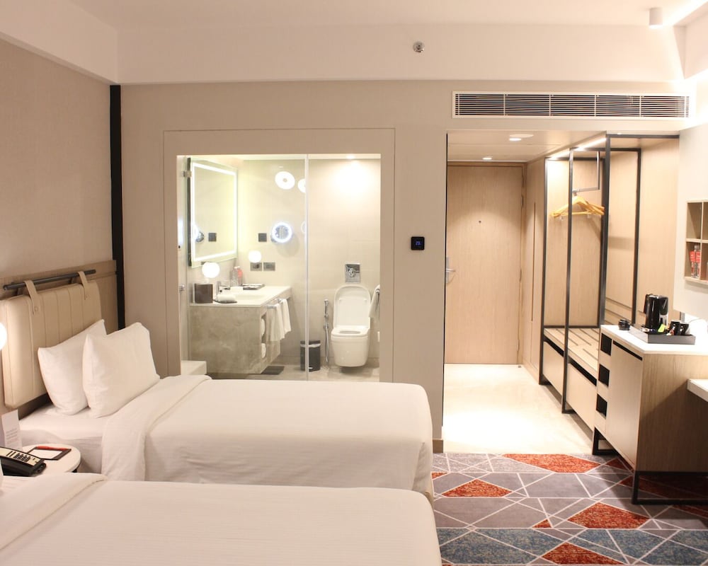 1 Twin Bed, Club Floor, Club Lounge Access, Non-Smoking photo 1