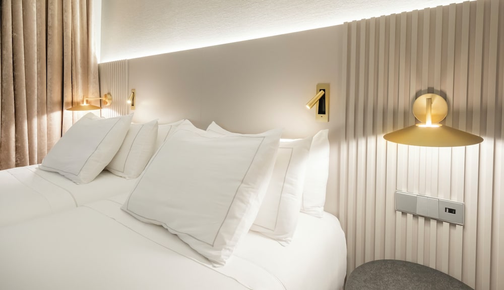 Business Twin Room - Photo 5