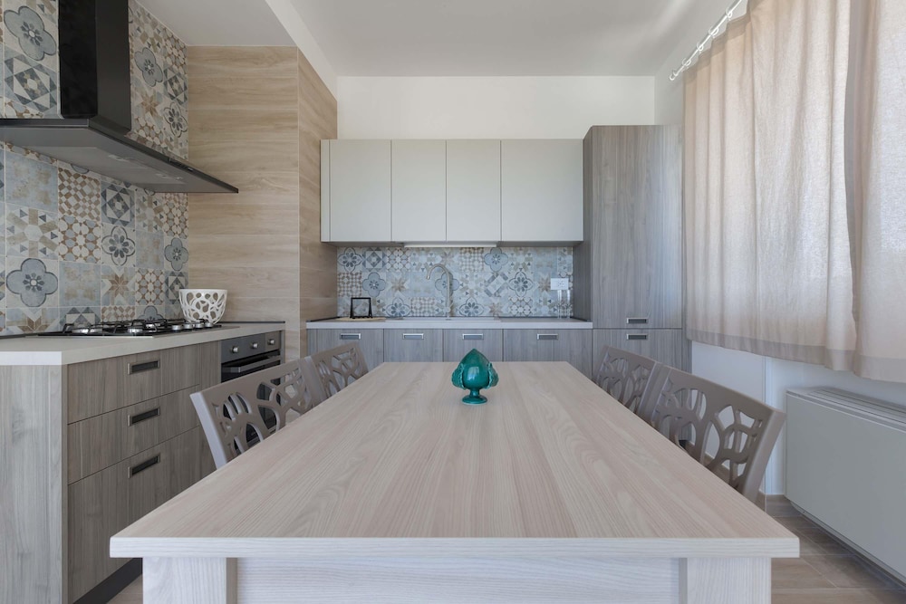 Villa photo 3