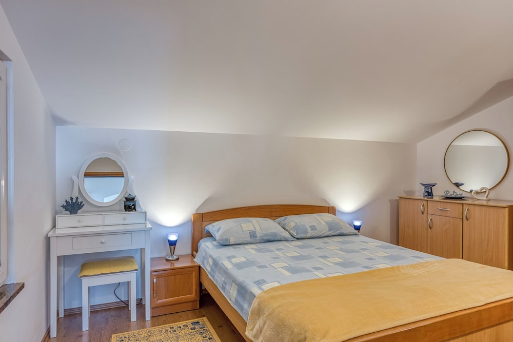 Family Apartment, Multiple Bedrooms (Apartment Jakara 3)