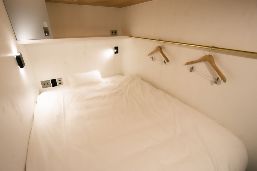 Smart Double Capsule Room, Female Only - Photo 2